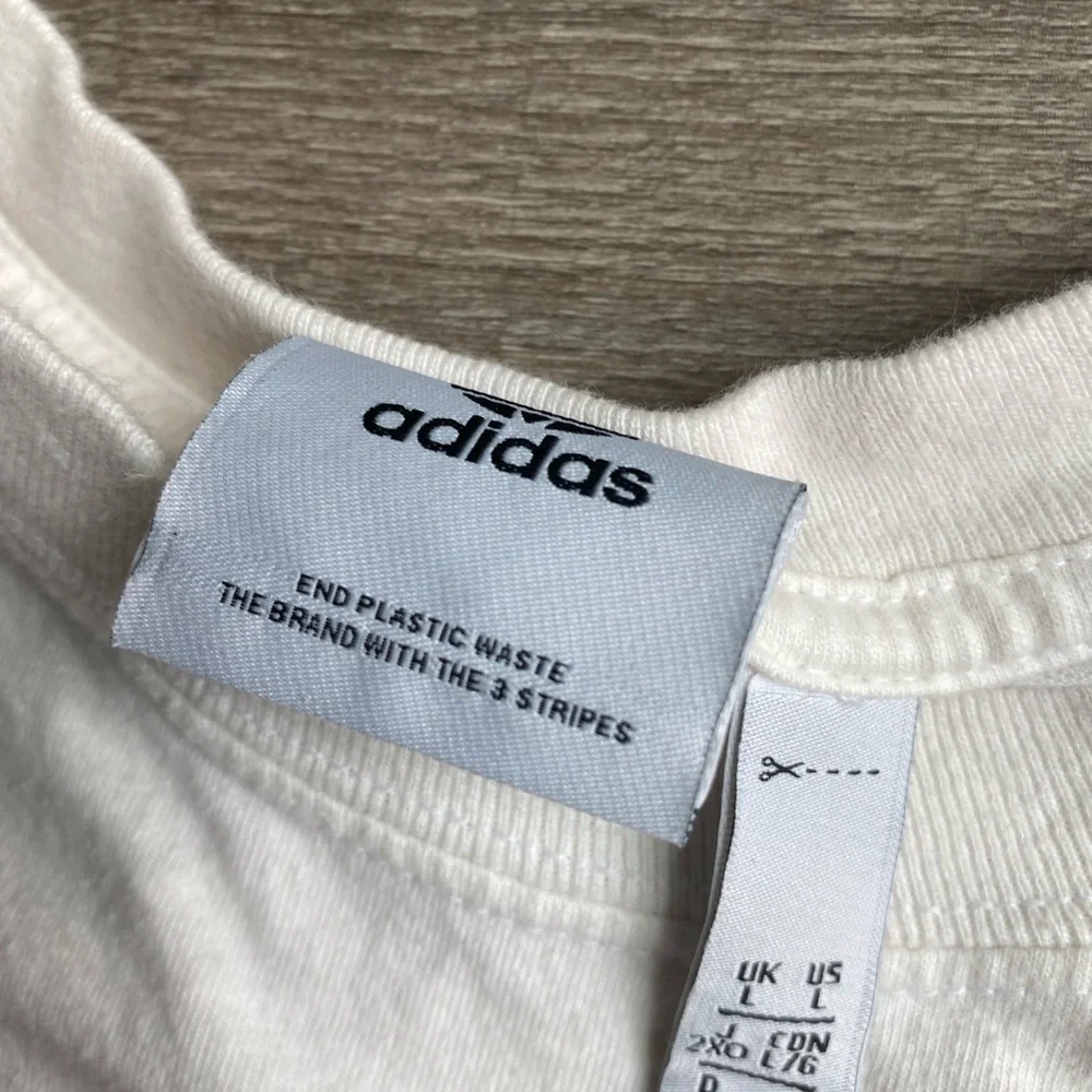 Large Adidas OG Sketch Trefoil‎ Shirt